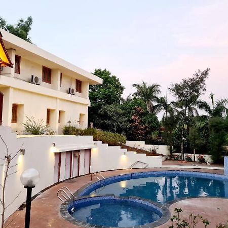 Arcus Villa - Swimming Pool/Ac/Luxurious Mahabaleshwar Bagian luar foto